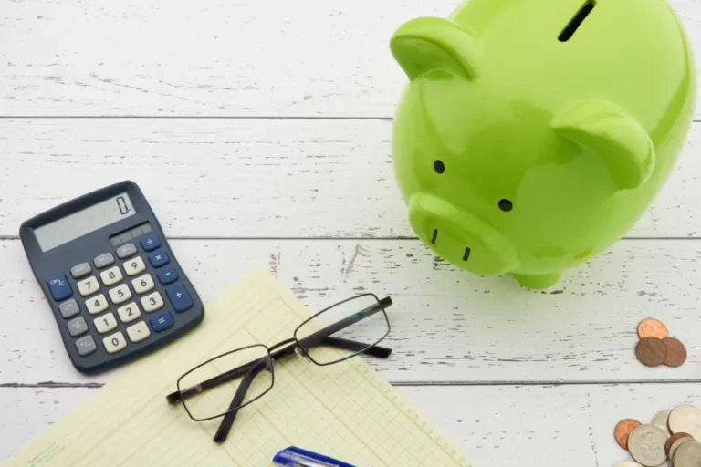 Piggy bank representing the budget choice between free and paid SEO tools
